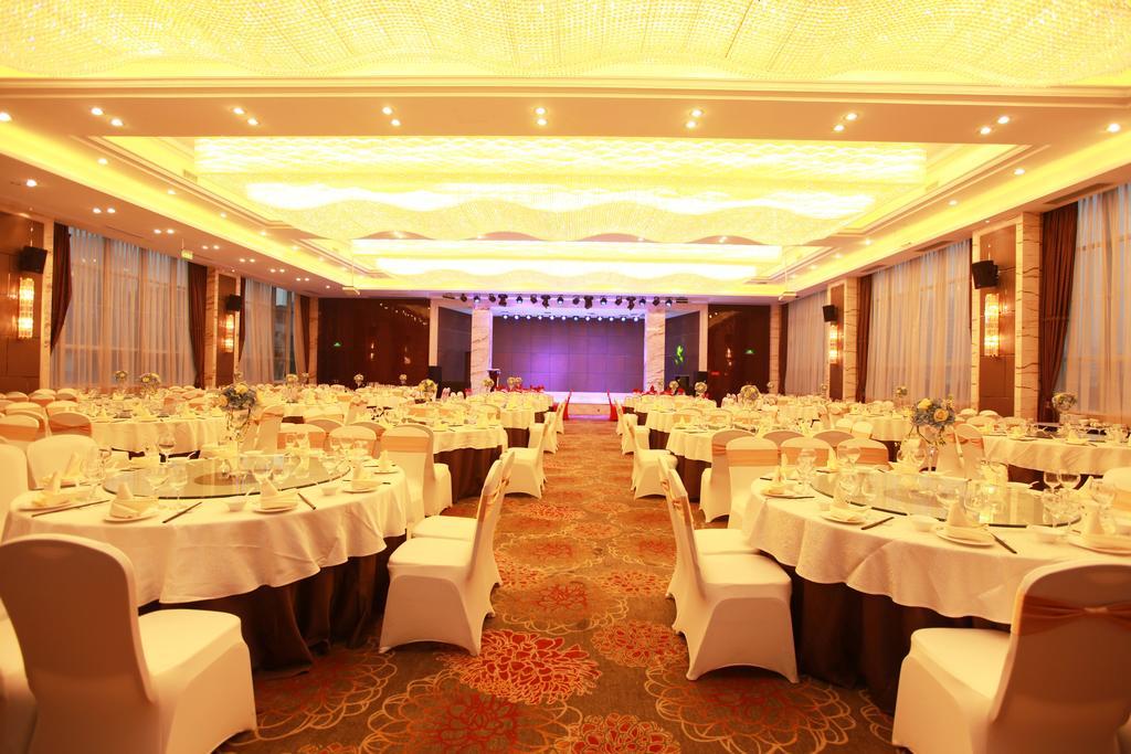 Chengdu Rising Butterfly Hotel Εξωτερικό φωτογραφία