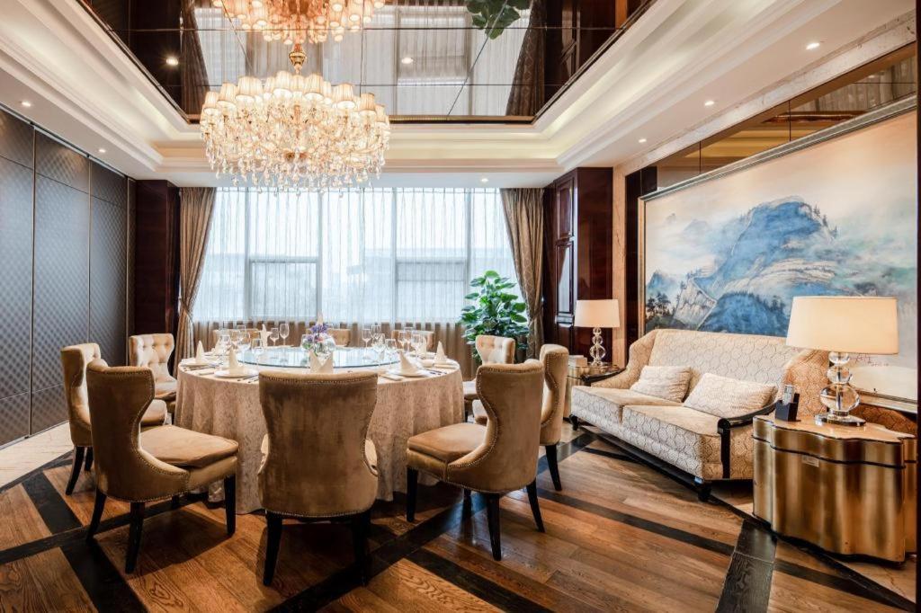 Chengdu Rising Butterfly Hotel Εξωτερικό φωτογραφία