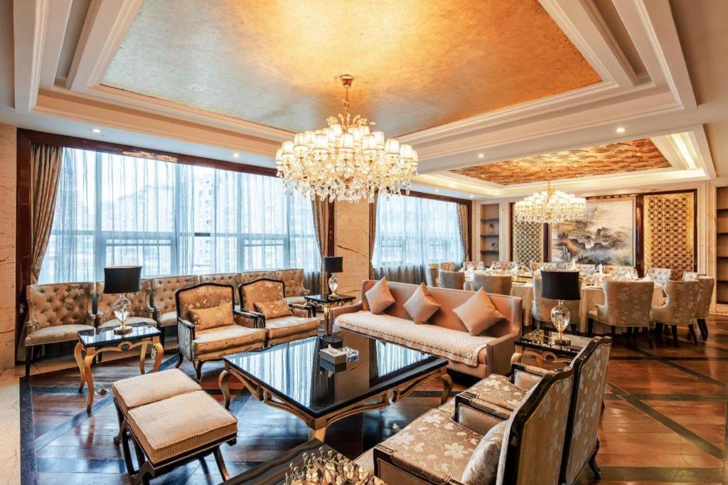 Chengdu Rising Butterfly Hotel Εξωτερικό φωτογραφία